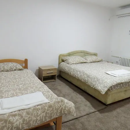 Hostel Akvarius Nis